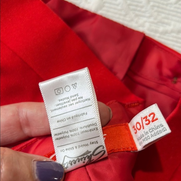 Elegant Red Women's Trousers - Picture 12 of 13